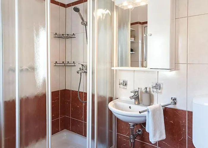 Self Check In, Wi-fi, Ac *