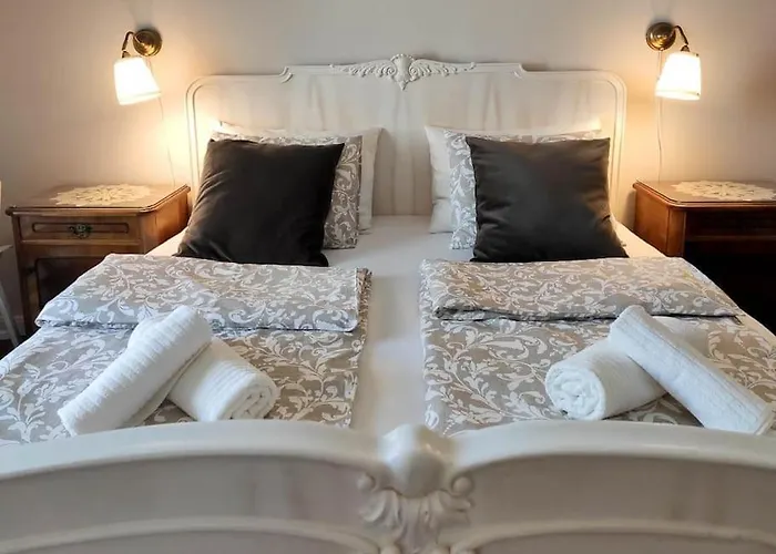 Self Check In, Wi-fi, Ac