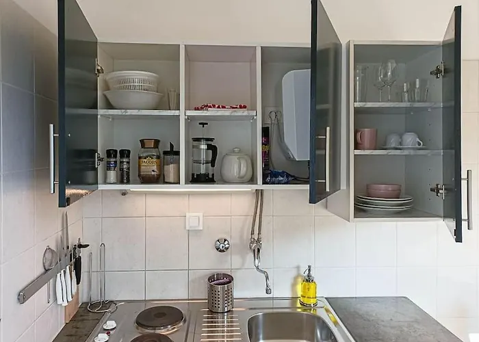 Self Check In, Wi-fi, Ac