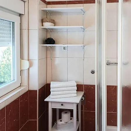 Apartment Self Check In, Wi-fi, Ac Pula
