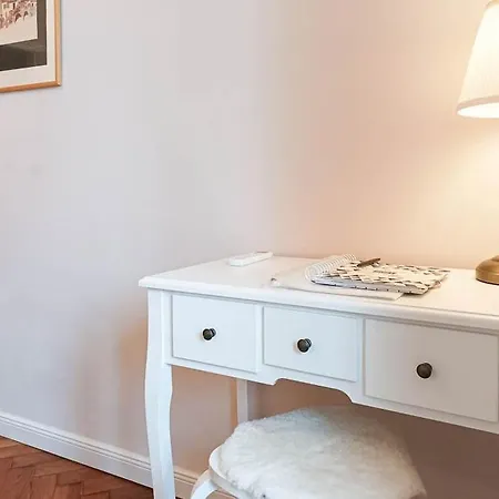 Self Check In, Wi-fi, Ac * Póla