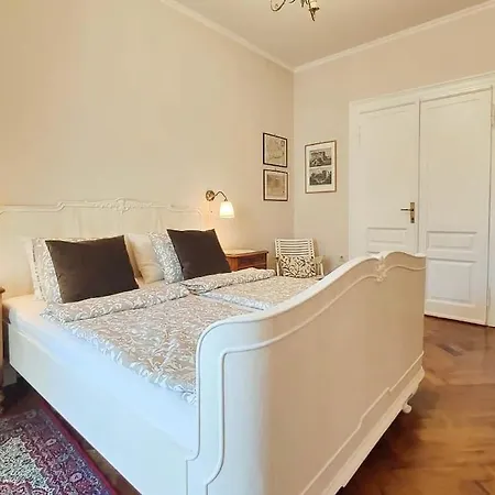 Self Check In, Wi-fi, Ac * Póla